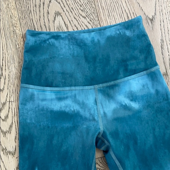 Beyond Yoga ombré tie dye leggings - Picture 5 of 5